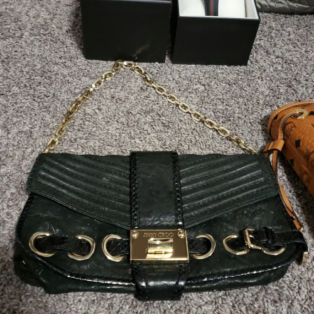 Authentic Stuffs - Picture 3 of 4